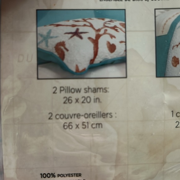 Azure 5 piece quilt set in a coral and sea life print. - Picture 3 of 7